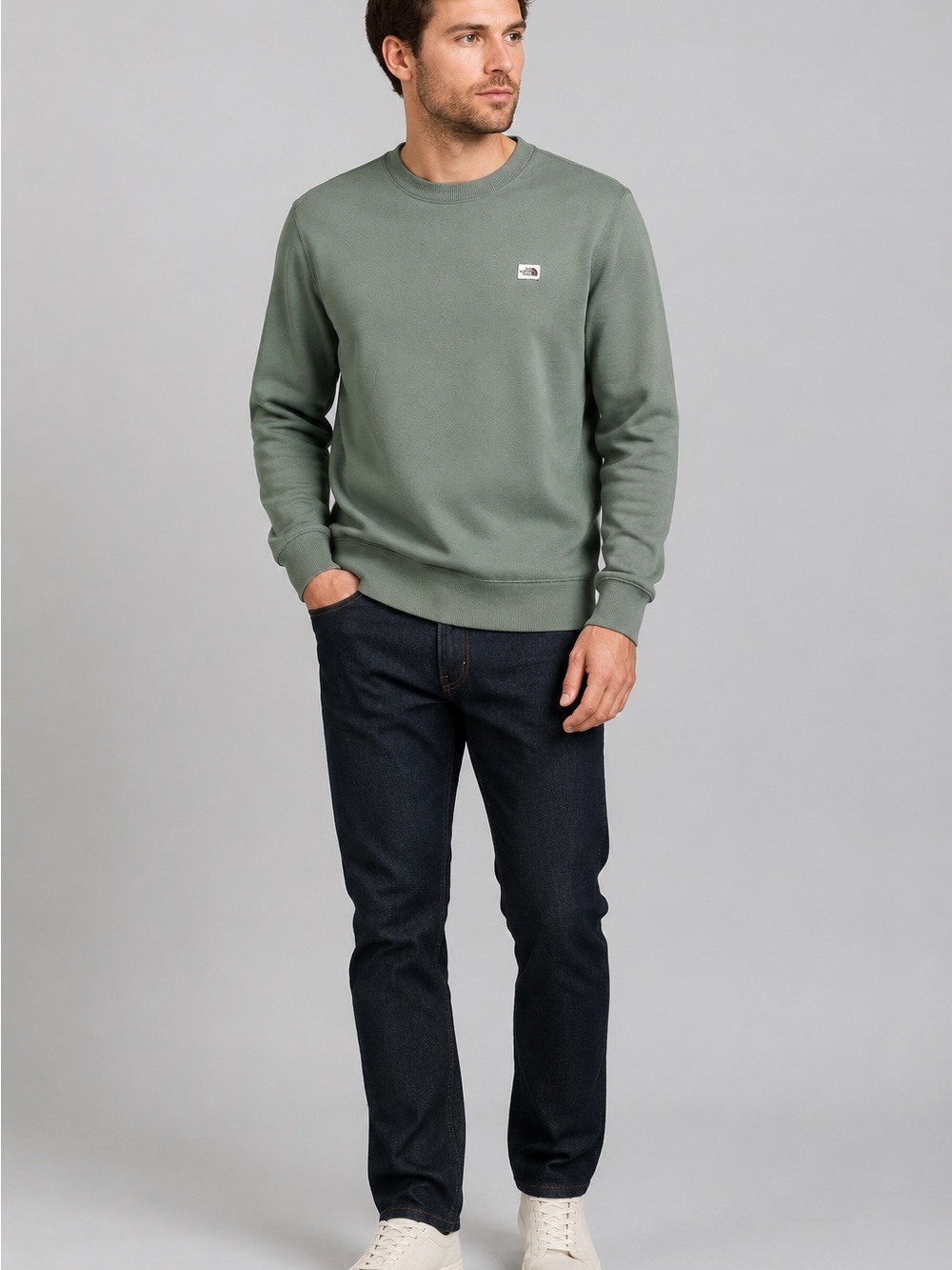 The North Face Men’s Crewneck Sweatshirt - Sage Green Medium